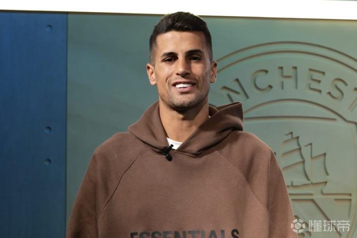 爱游戏体育在线-包含里程碑夜！巴塞罗那伤情更新，社区盾冲刺阶段刷纪录，悬念犹存，团队化学反应显著的词条