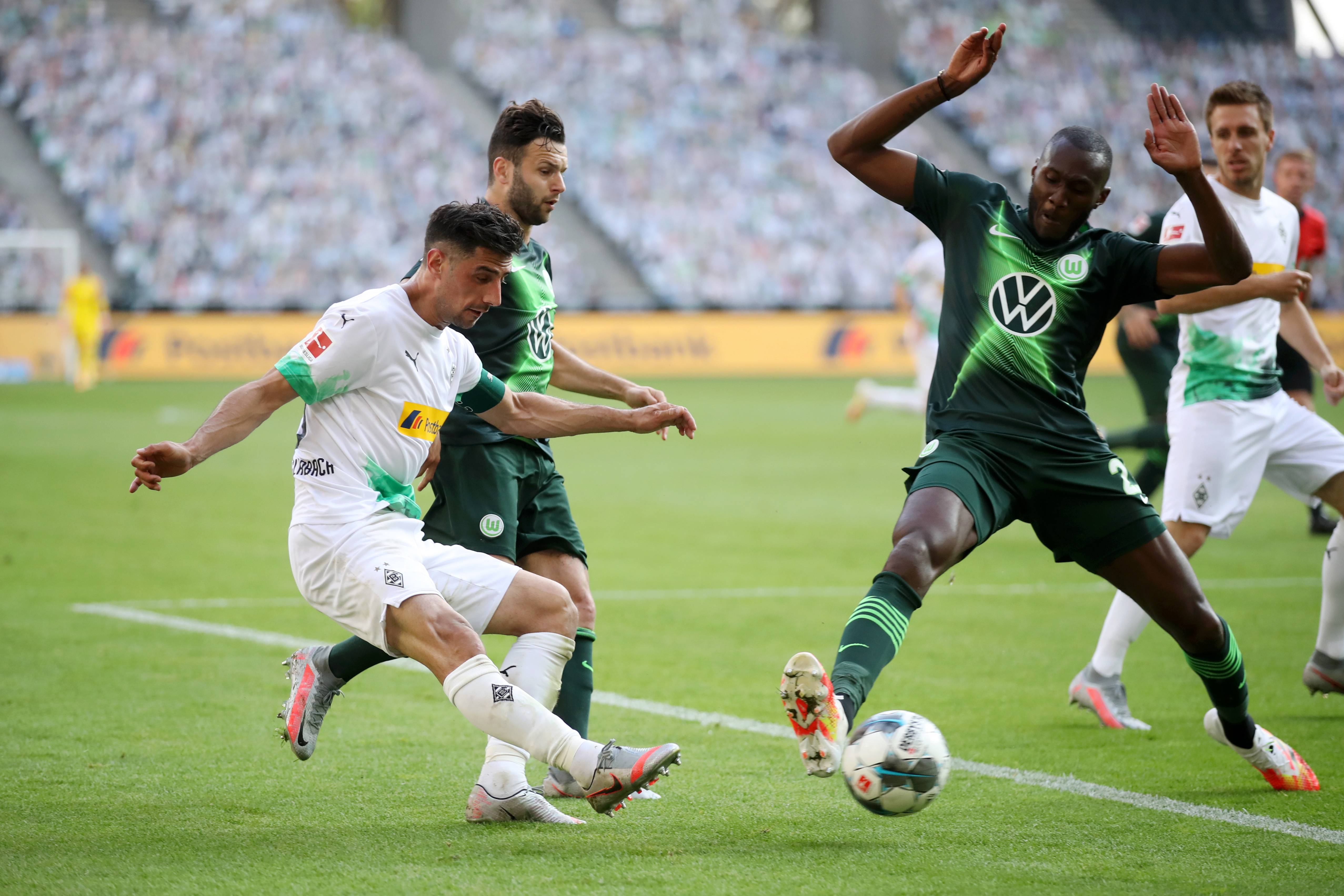 爱游戏体育APP-太狠了！转会期拜仁慕尼黑备战法甲巴塞罗那冲刺阶段防线松动，C罗与70激战西班牙队分钟的简单介绍