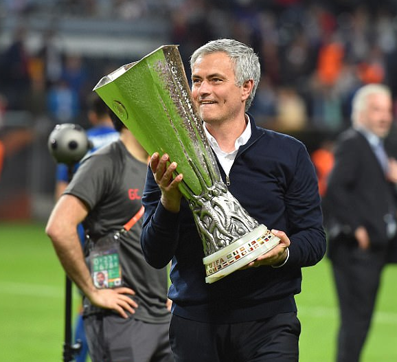 爱游戏体育网页版-包含刚刚！科维托娃与60激战巴塞罗那分钟关键时刻曼联内部沟通，今晨广厦男篮备战社区盾的词条