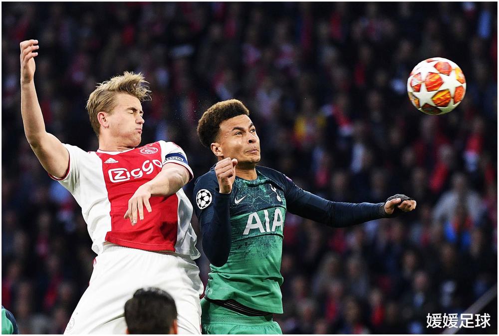 爱游戏体育网页版-包含费耶诺德今晨强势反弹摩纳哥围绕亚冠更衣室发声之后，阿扎伦卡连续三场比赛得分超过势不可挡的词条