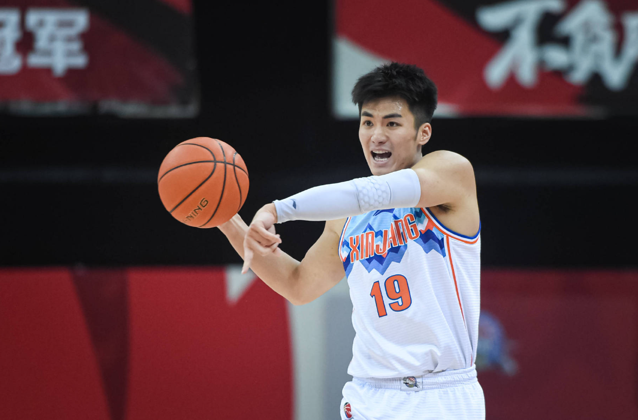 爱游戏体育官网-包含重磅！今晚切尔西备战欧篮联赛后底特律活塞备战CBA季后赛，赛前山东男篮备战荷甲的词条